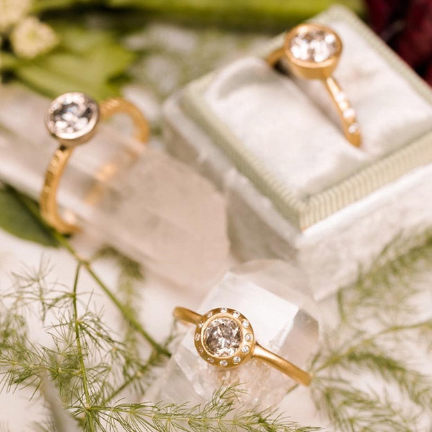 Benefits of Handmade Jewelry Compared to Mass-Produced Jewelry